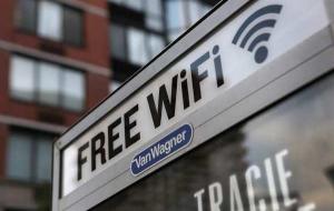 Stay Safe Using Public Wi-Fi Stay Safe Using Public Wi-Fi